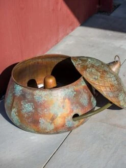 Acorn Hose Pot -Gardener's Supply Sales 3 4 crop 8613361 0051