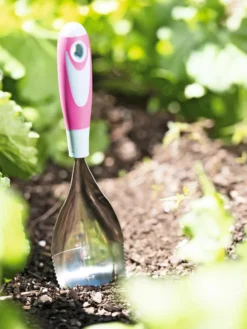 Dirty Little Digger™ 6 Dirty Little Digger™ -Gardener's Supply Sales 8594982 9961 tif