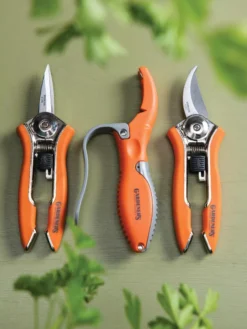 Gardener's Pocket Tool Set -Gardener's Supply Sales 8595268 9487 tif