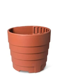 Gardener’s Victory Self-Watering Patio Planter -Gardener's Supply Sales 8598396 10767 tif