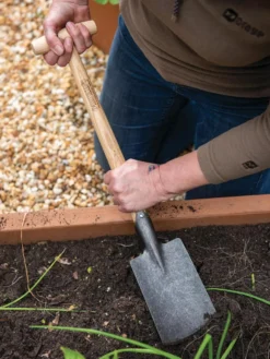 Gardener’s Lifetime Perennial Spade With Short T-Handle 9 Gardener’s Lifetime Perennial Spade With Short T-Handle -Gardener's Supply Sales 8600310 3318 tif