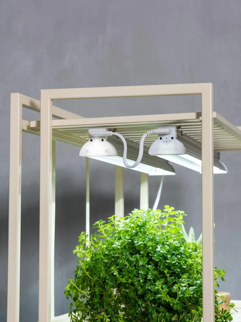 High Output LED Fixtures, 2' With Magnetic Clips, Set Of 2 3 High Output LED Fixtures, 2' With Magnetic Clips, Set Of 2 - Image 3