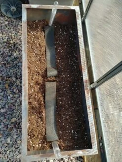 Adjustable Self-Watering Insert For Pots And Planters -Gardener's Supply Sales 8610250 7000 tif