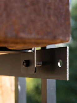 Veradek Metallic Series Corten Steel Railing Planters 10 Veradek Metallic Series Corten Steel Railing Planters -Gardener's Supply Sales 8611611 02v