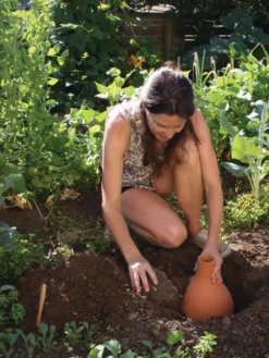 Hydro Max Watering System -Gardener's Supply Sales 8611967 15V tif