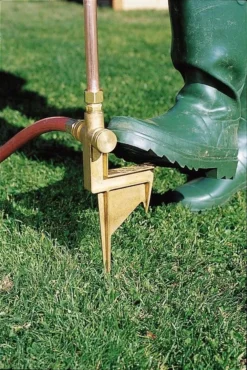 Hi-Rise Lifetime Sprinkler -Gardener's Supply Sales GS33340 01